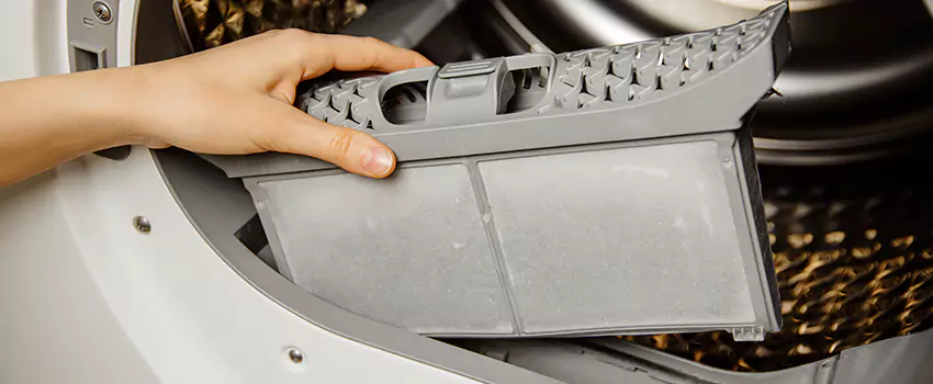Signs Of A Clogged Dryer Lint Trap in Fridley, Minnesota